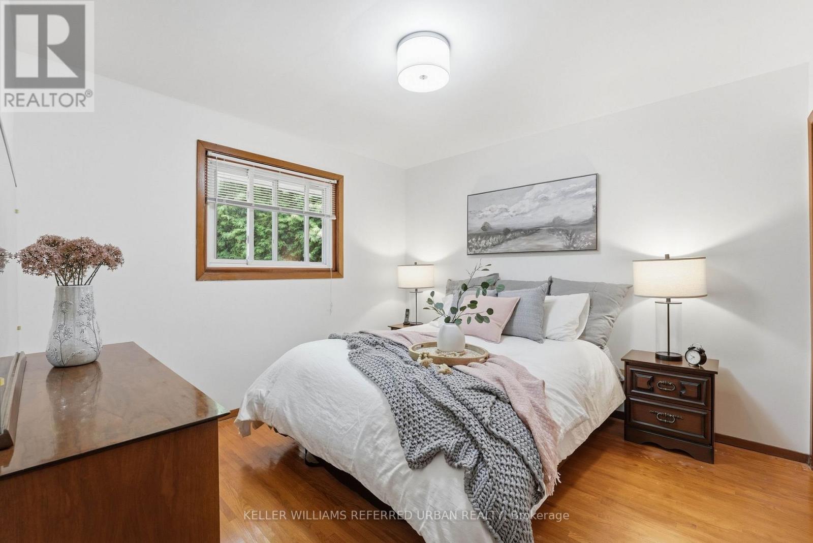 318 MARION AVENUE - 4