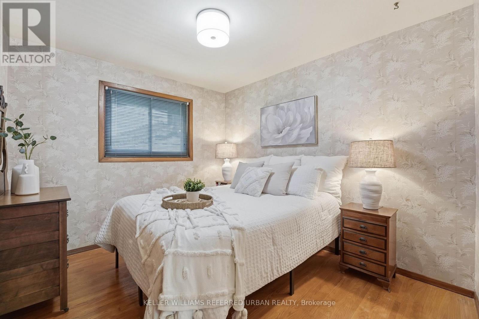 318 MARION AVENUE - 7