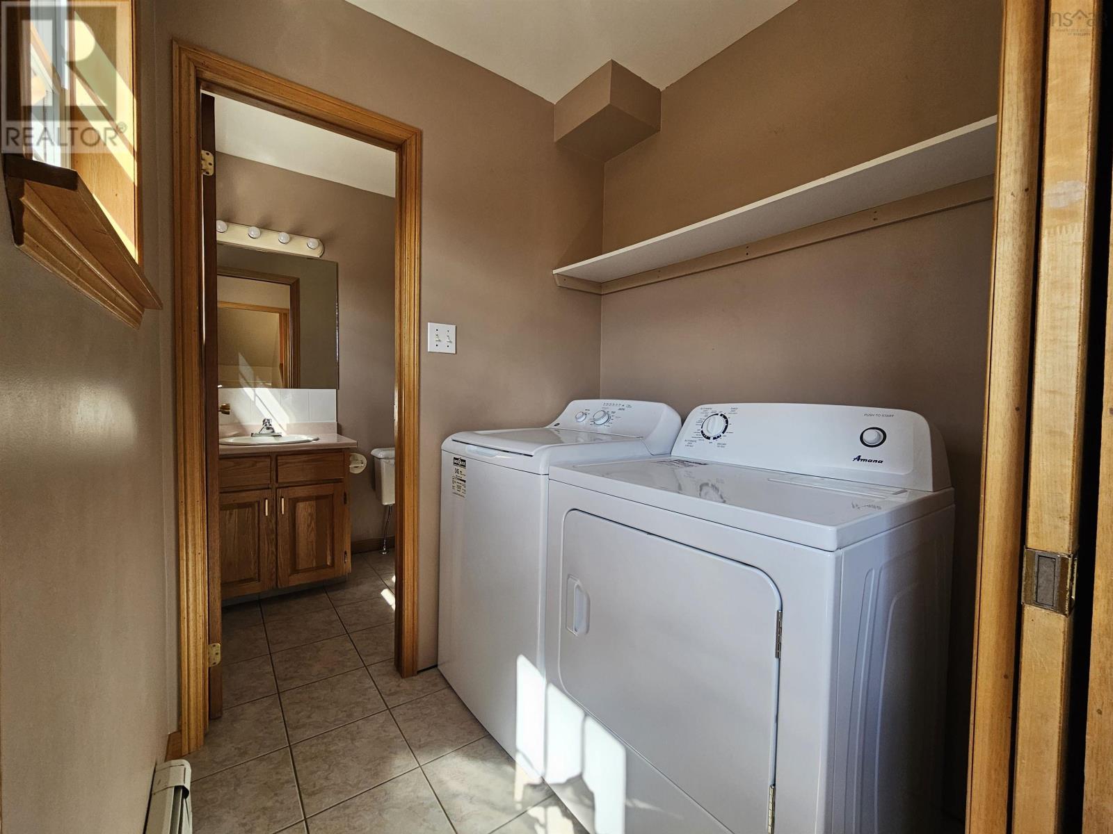 283 Cartier Street - 23