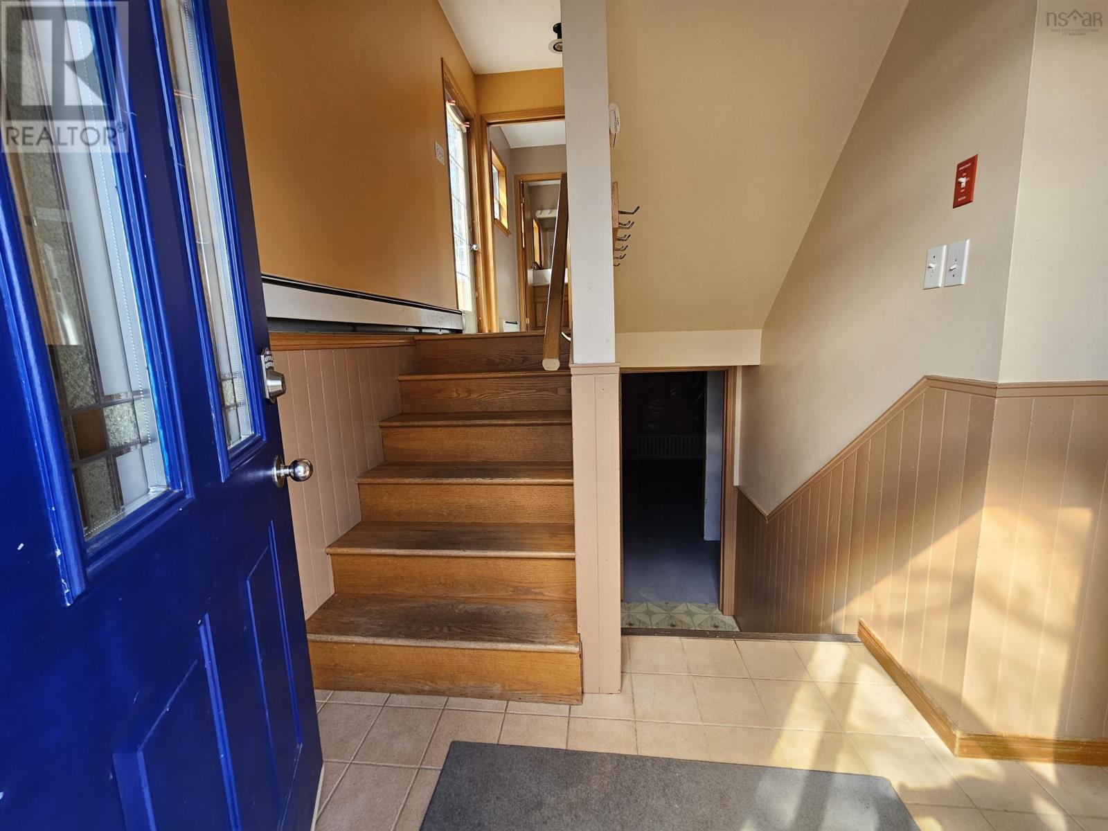 283 Cartier Street - 24