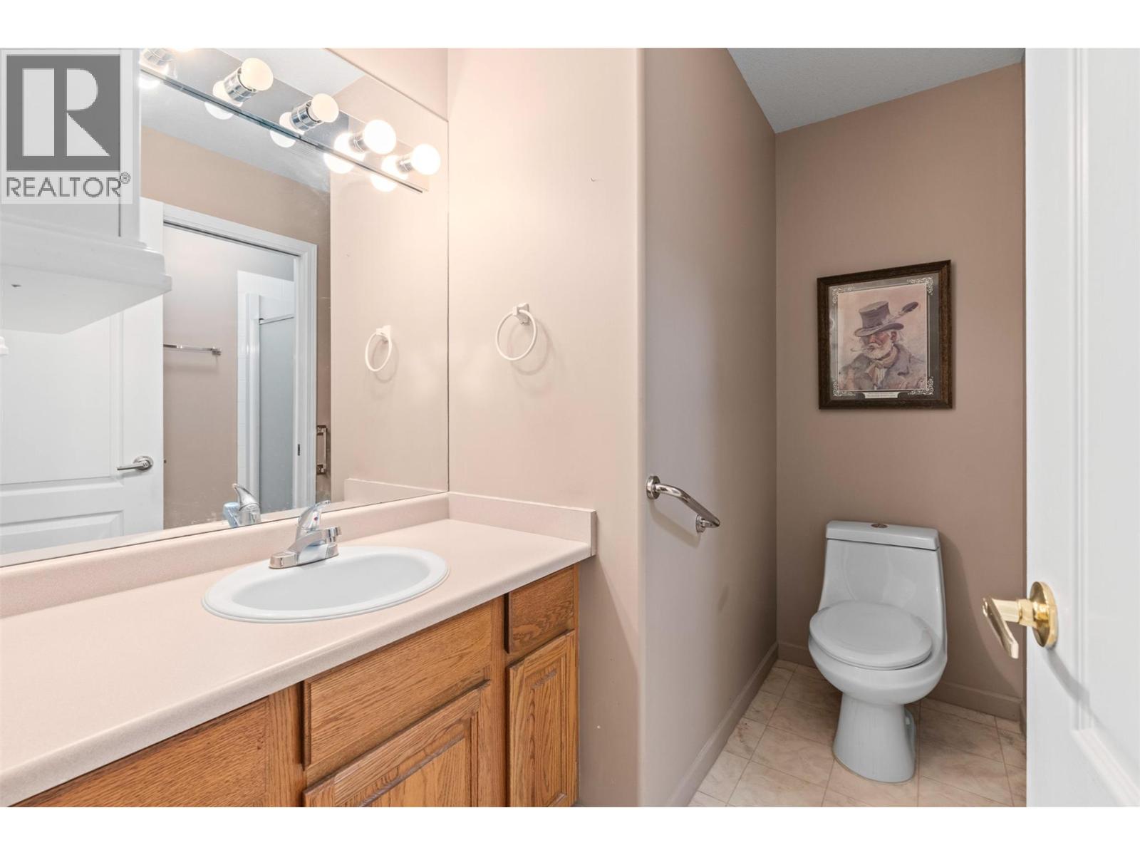 #8 2675 Pine Avenue - 27