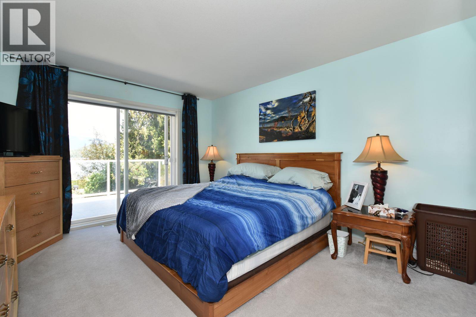 2860 Marine Drive, Blind Bay