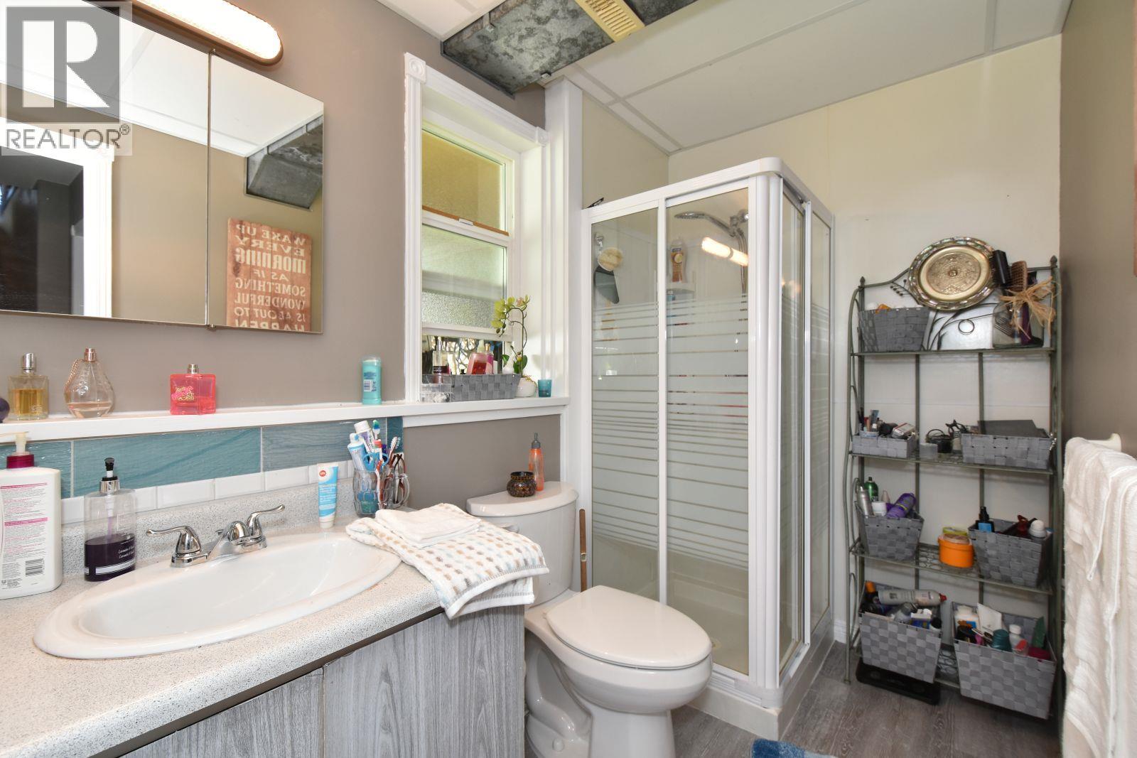2860 Marine Drive - 41