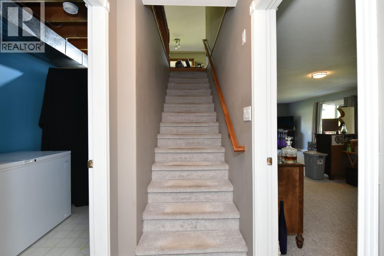 2860 Marine Drive - 33