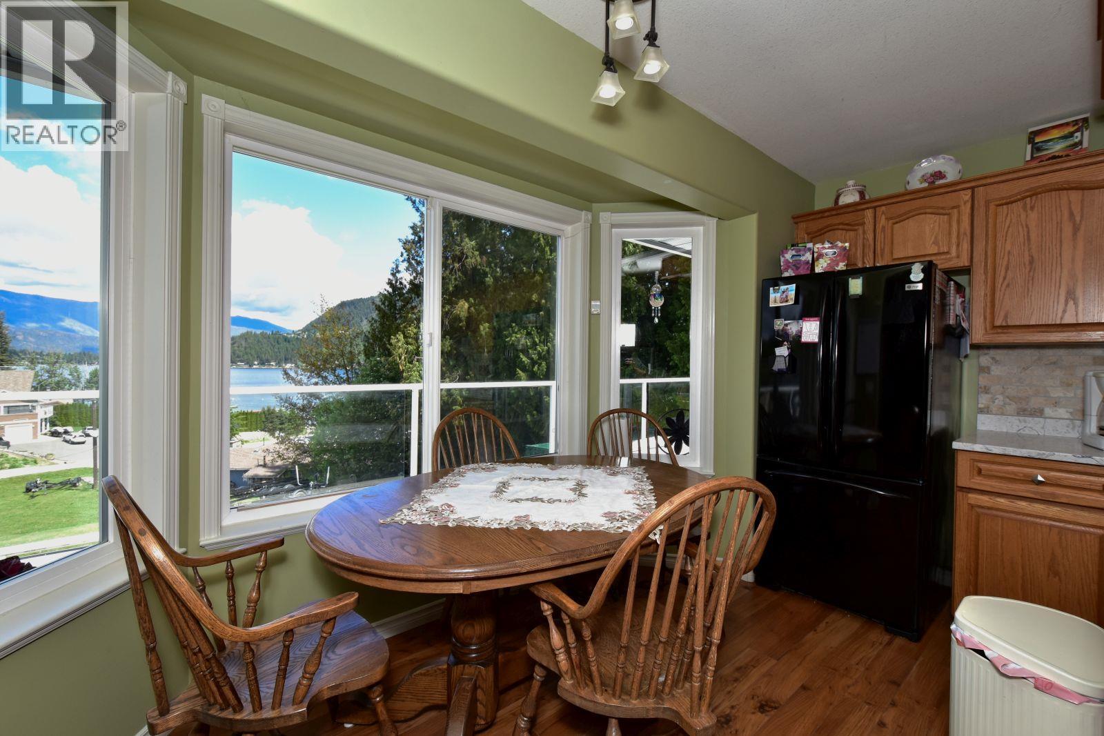 2860 Marine Drive - 16