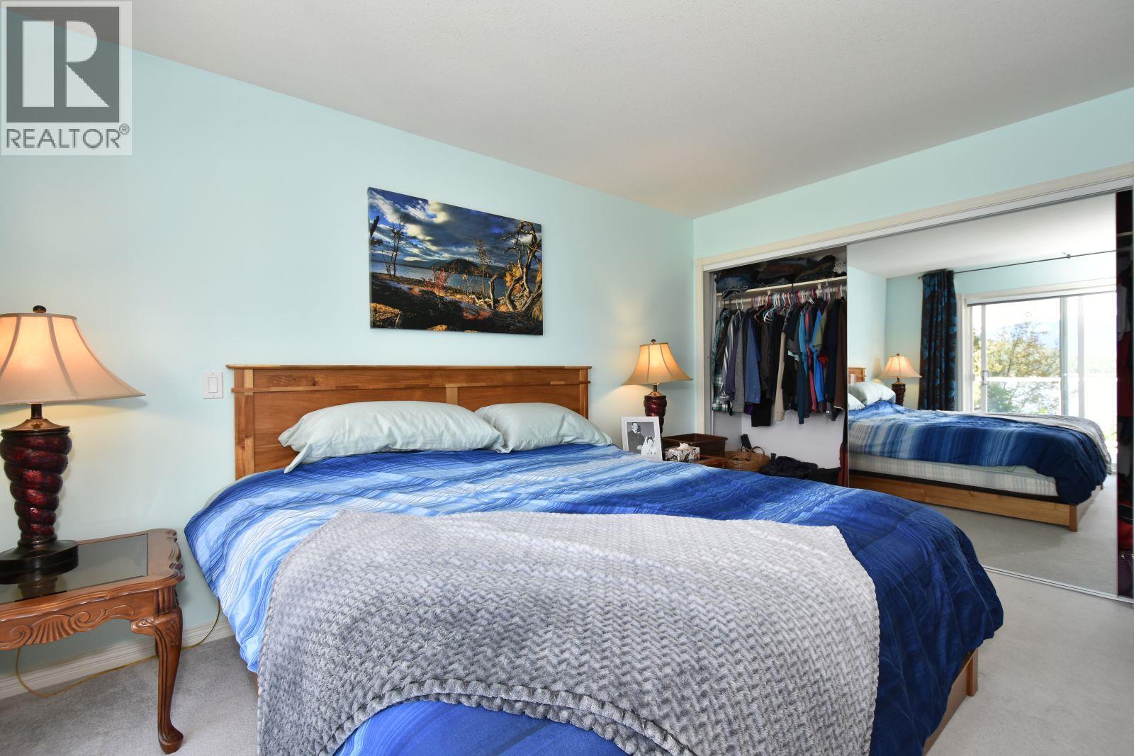 2860 Marine Drive - 25