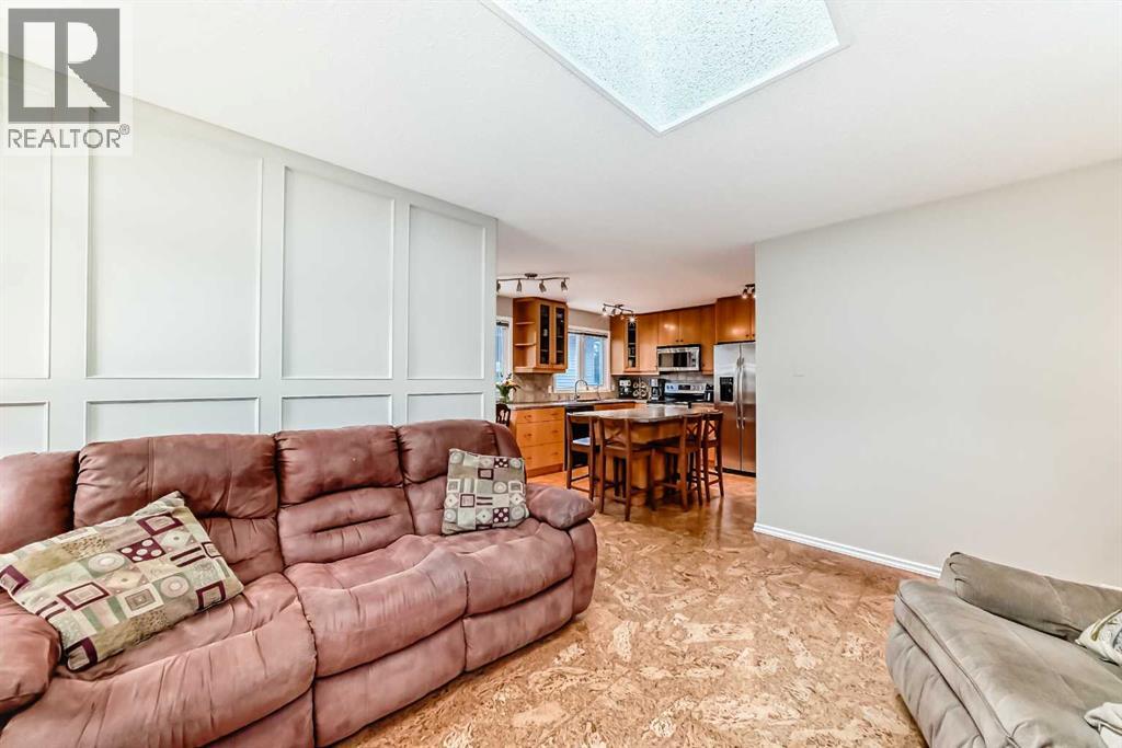 308 Cannington Place SW - 17