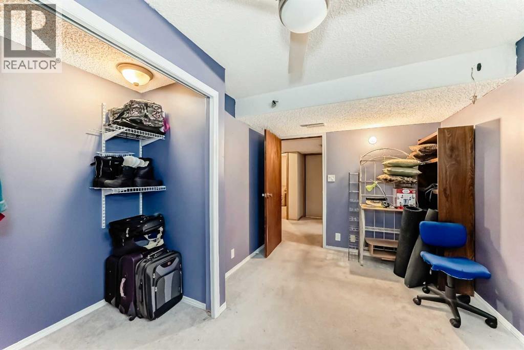 308 Cannington Place SW - 32