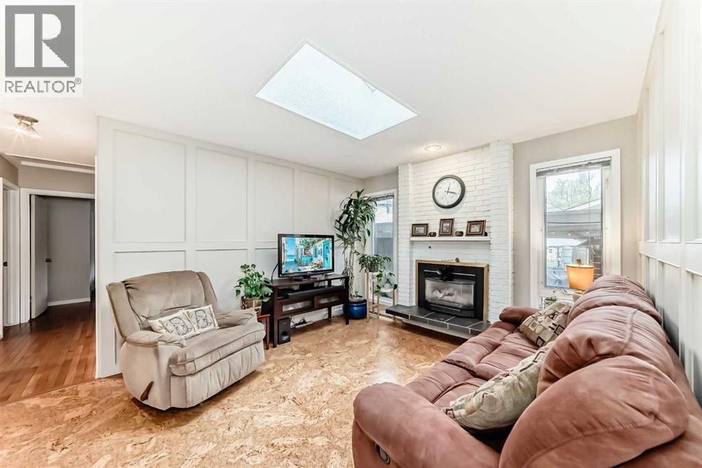 308 Cannington Place SW - 18
