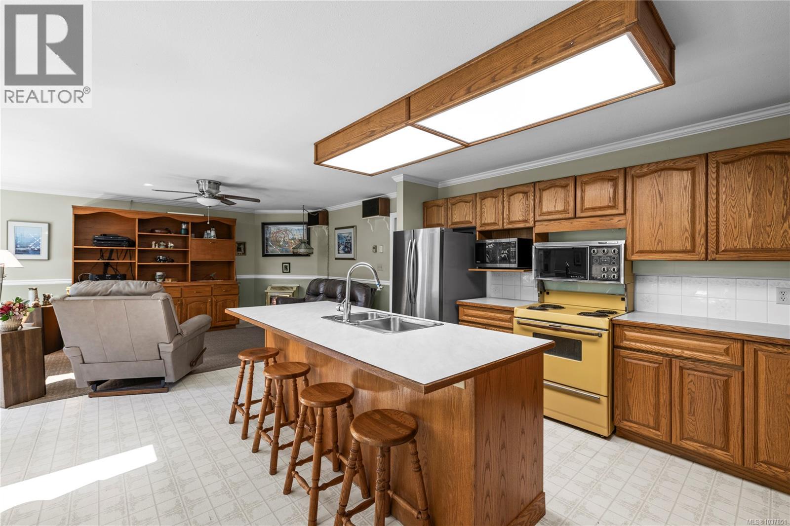 2142 Aaron Way - 15