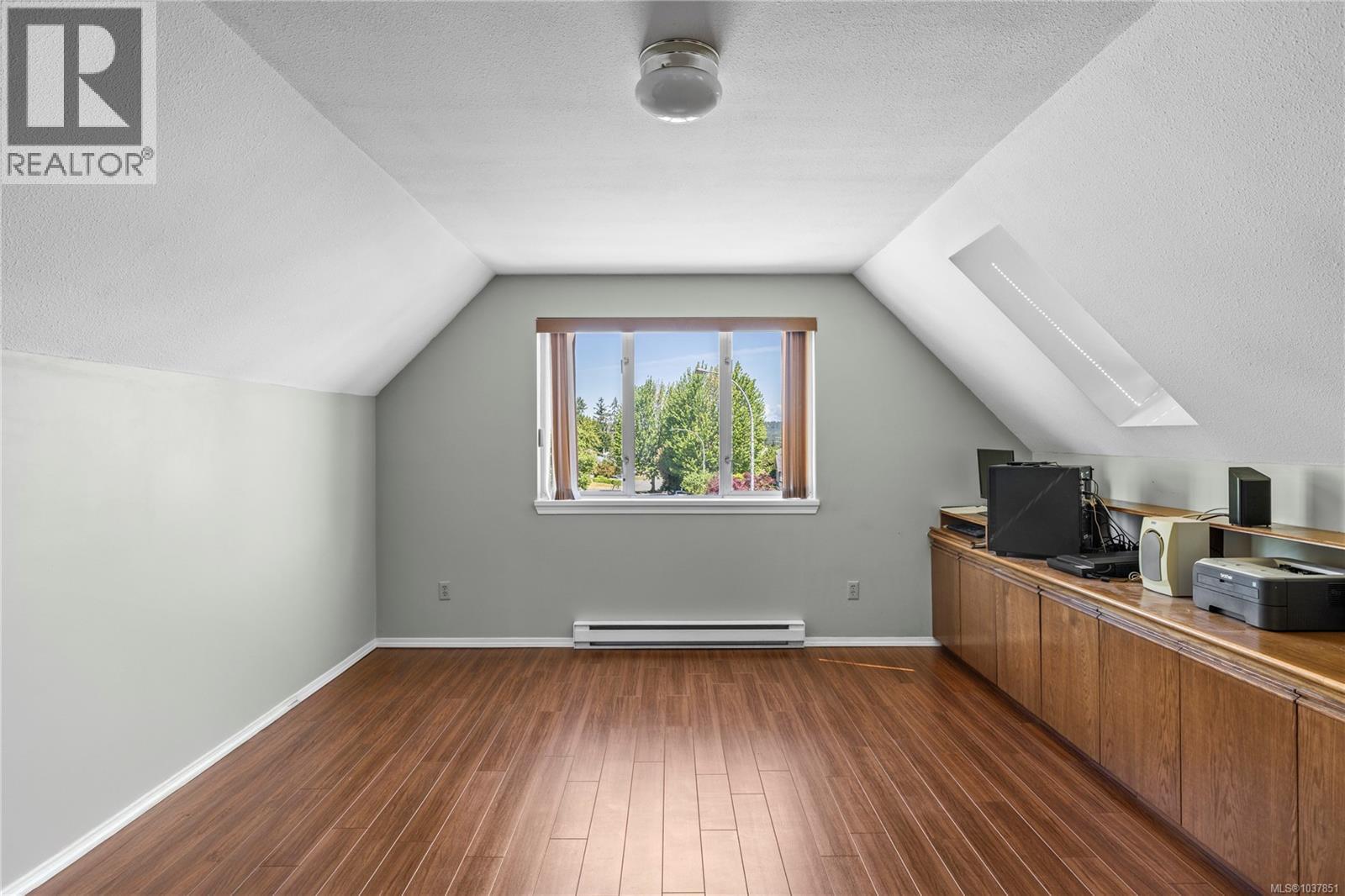 2142 Aaron Way - 34