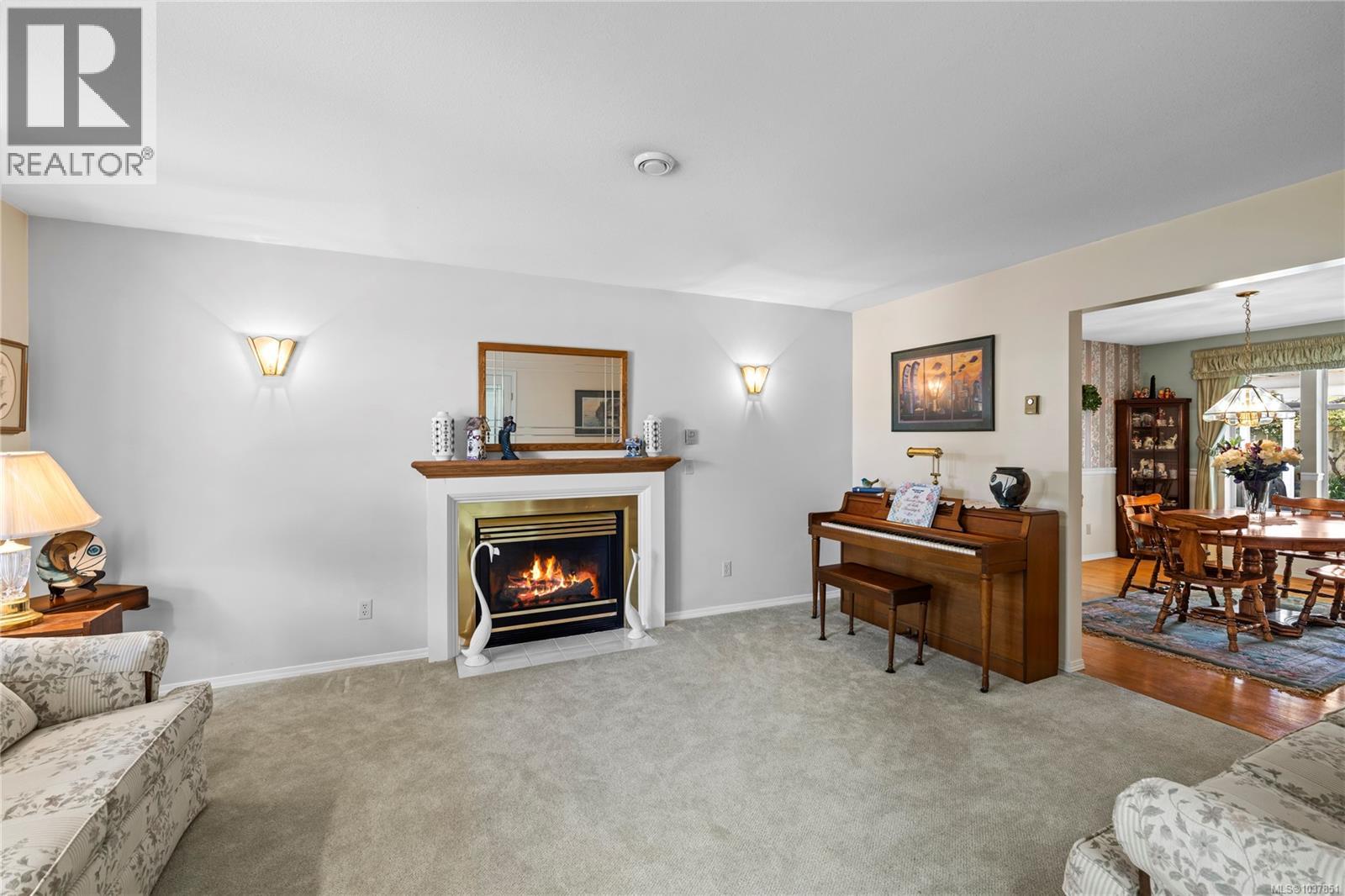 2142 Aaron Way - 10