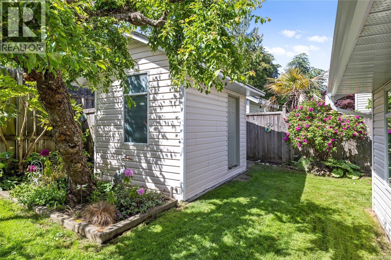 2142 Aaron Way - 53