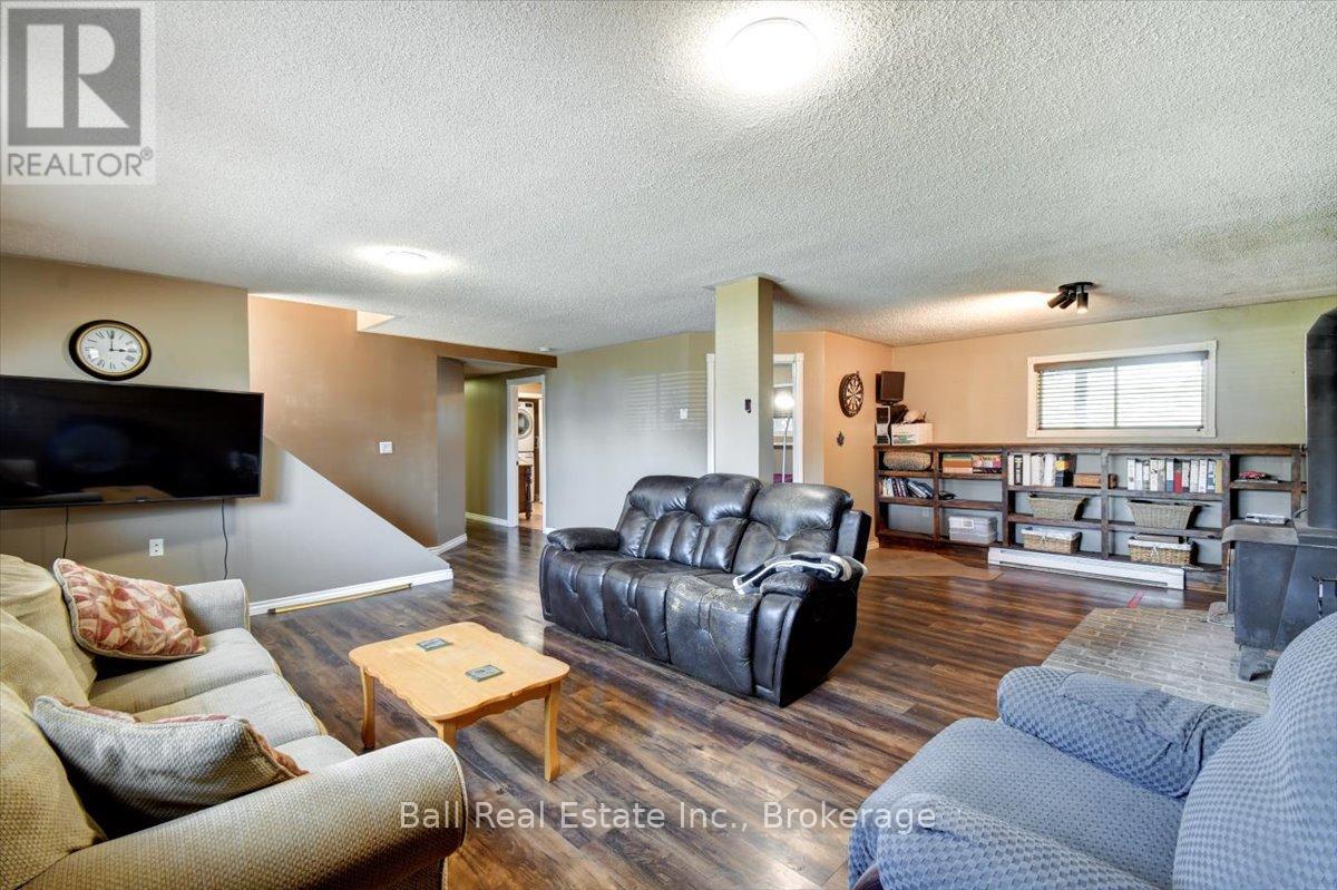 51 GOLFVIEW DRIVE - 23