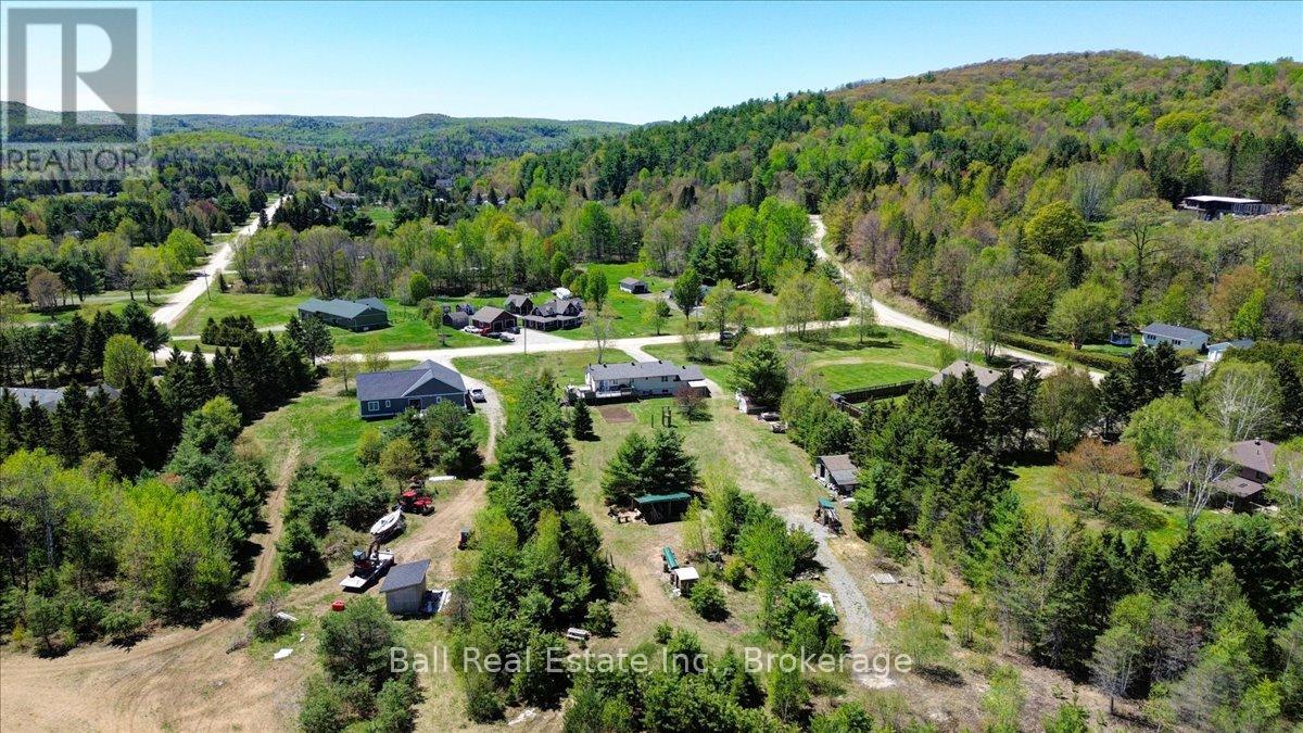 51 GOLFVIEW DRIVE - 41