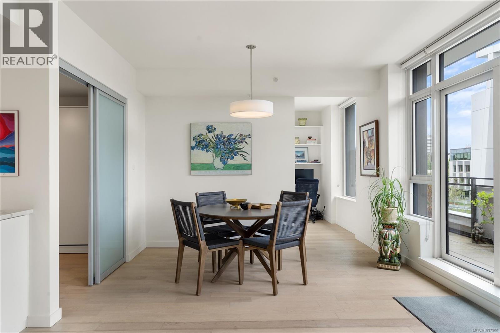404 530 Michigan Street, Victoria