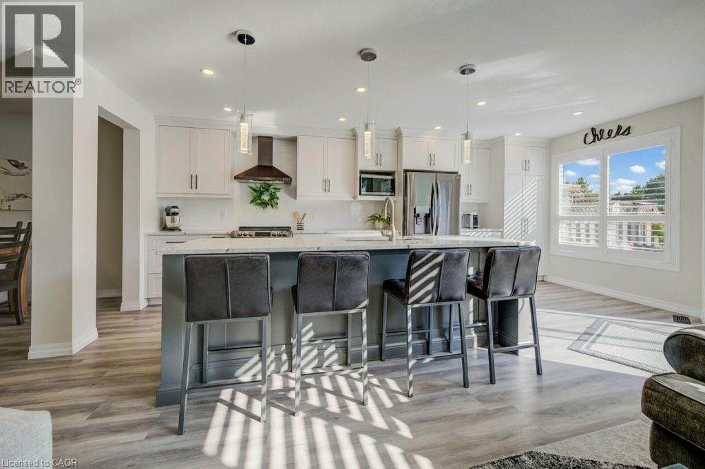 35 HAWKINS Drive - 5