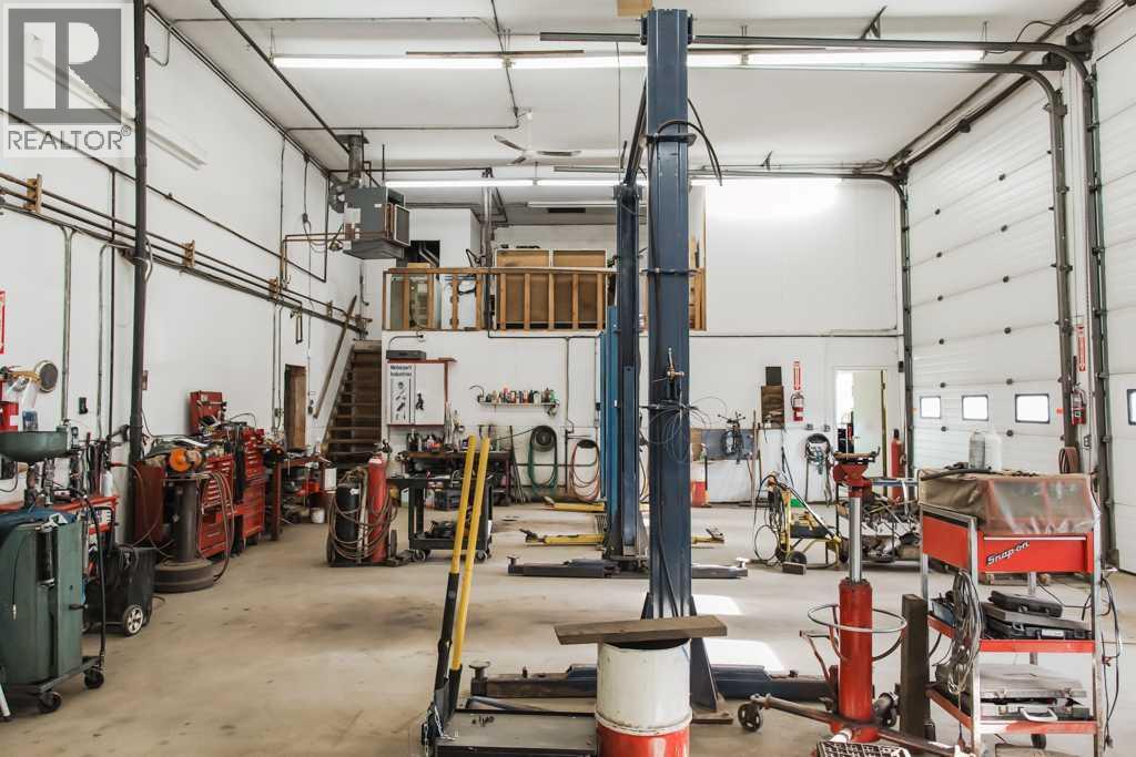 9934 100 Avenue - photo 4