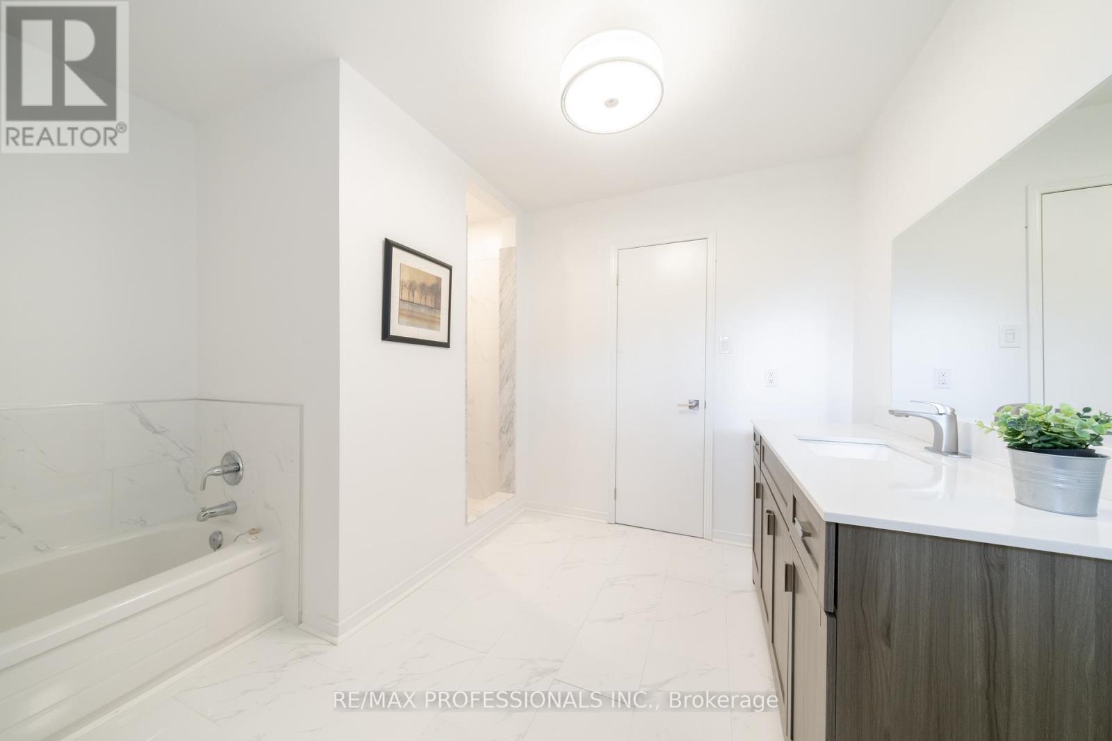 5154 SUNRAY DRIVE - 28