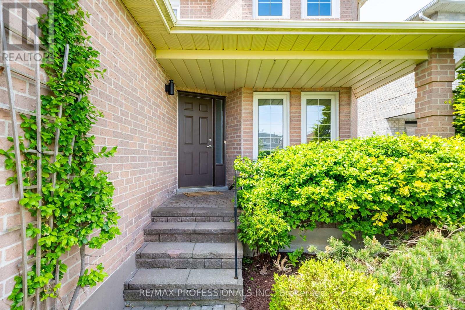 5154 SUNRAY DRIVE - Image 3