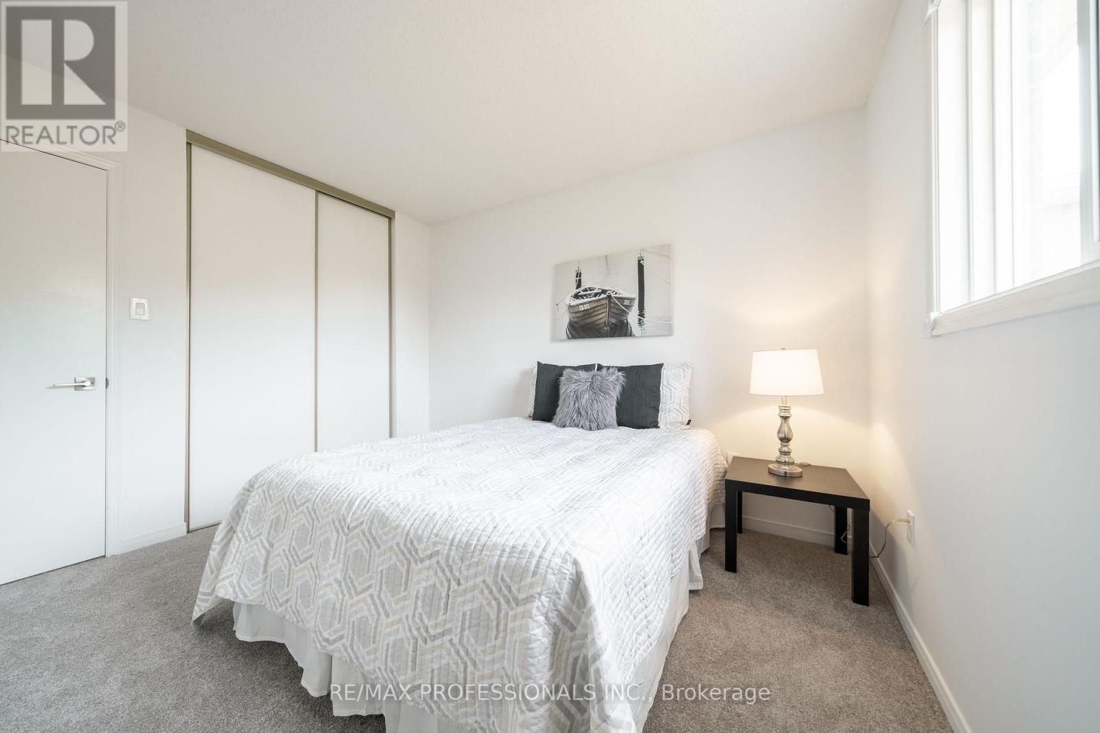 5154 SUNRAY DRIVE - 31