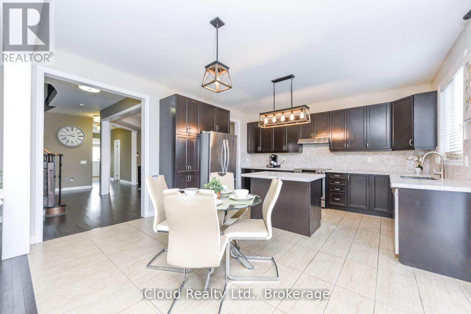 60 VALLEYWAY DRIVE - 14