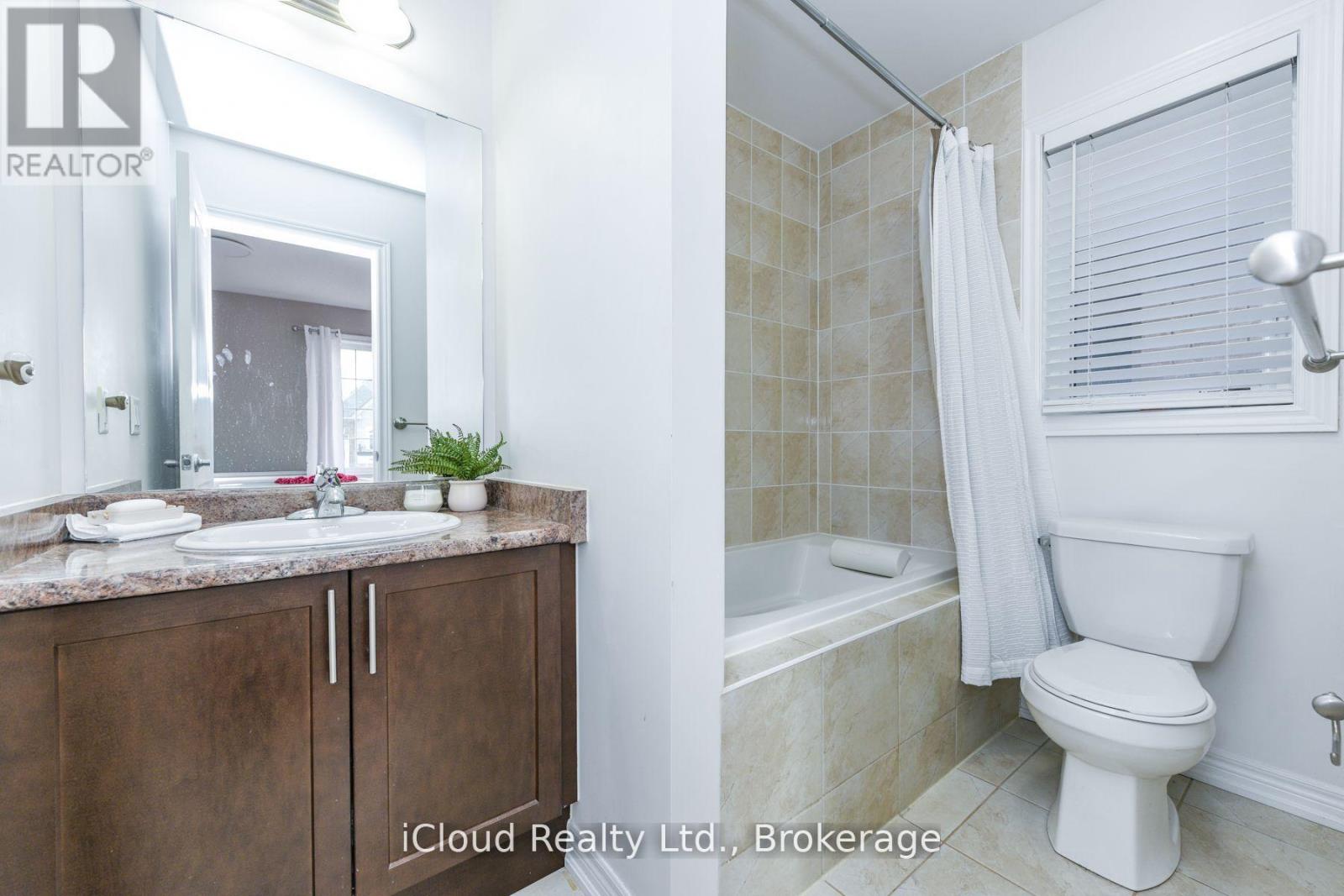 60 VALLEYWAY DRIVE - 19
