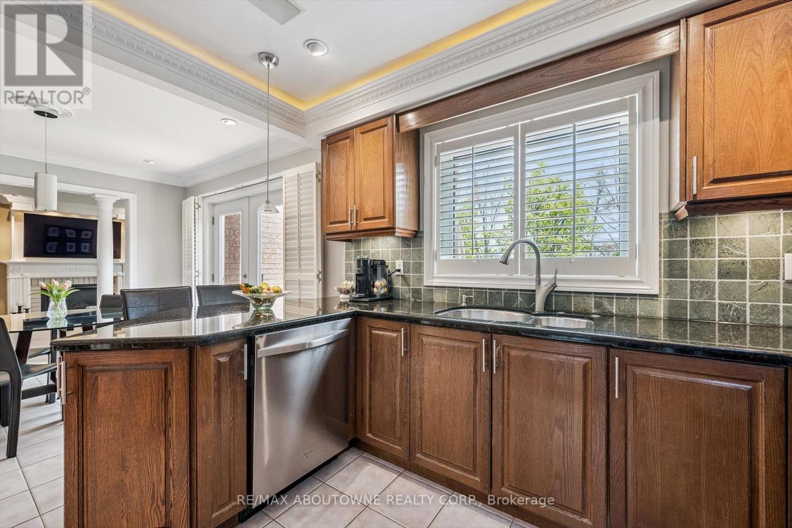 154 HOWELL ROAD - 10