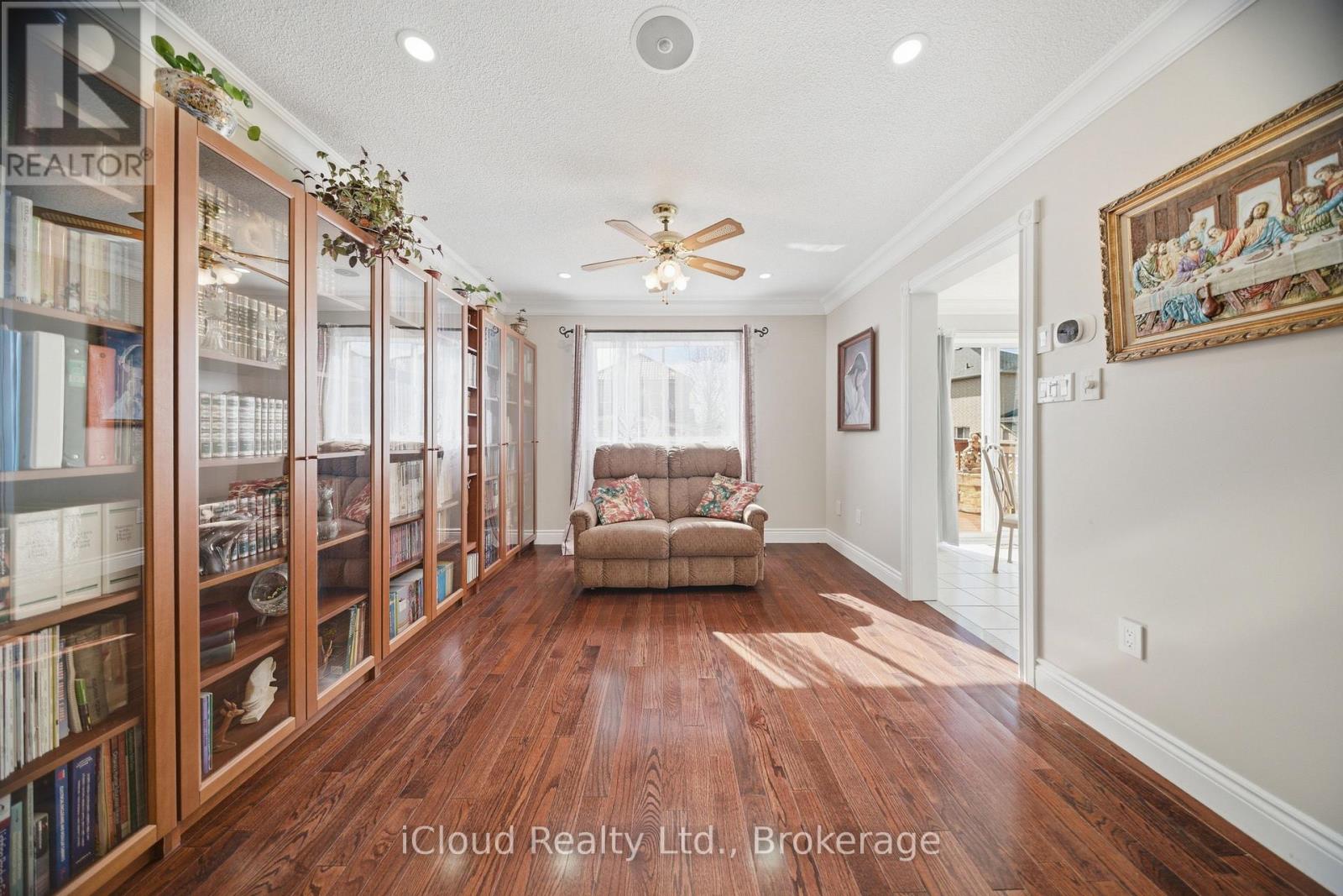 7389 SANDHURST DRIVE - 11
