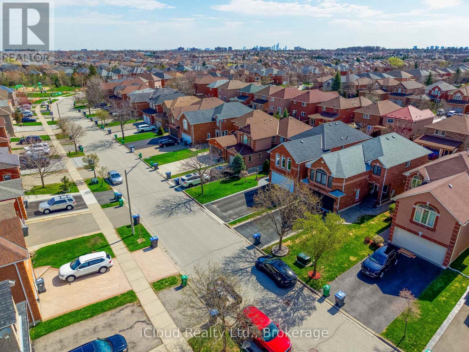 7389 SANDHURST DRIVE - 48
