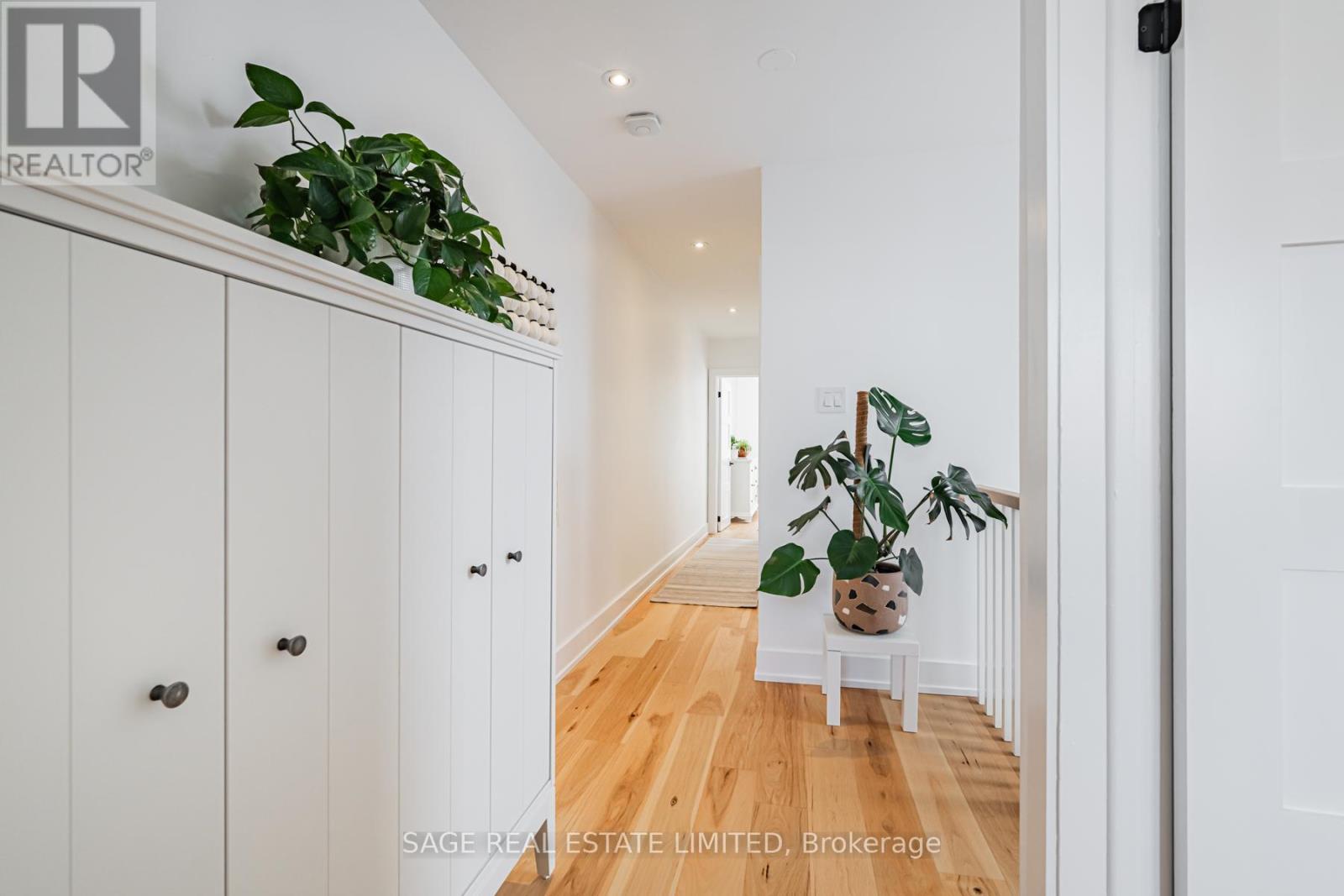 39A UXBRIDGE AVENUE - 18
