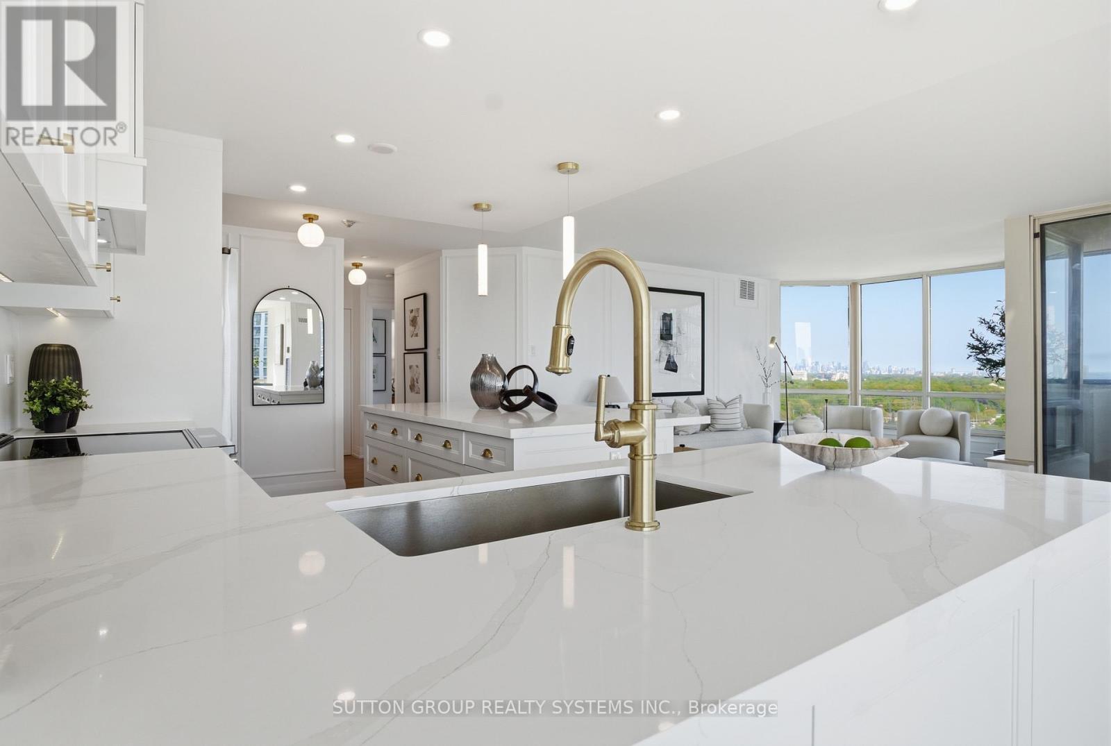 #2002 1320 ISLINGTON AVENUE - 18