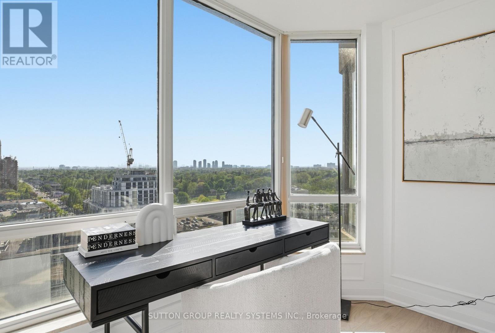#2002 1320 ISLINGTON AVENUE - 21