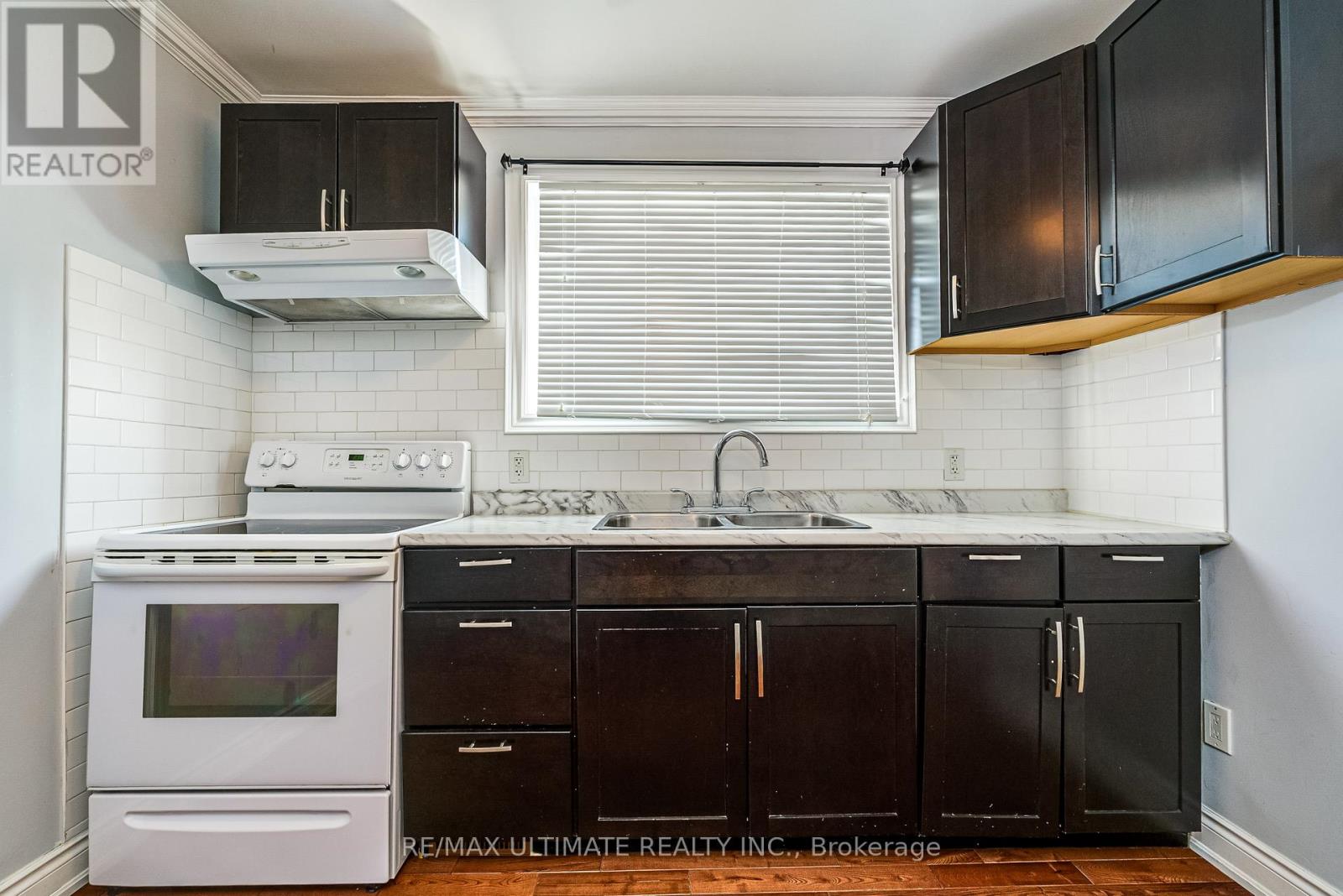 2 GEORGE ANDERSON COURT - 25