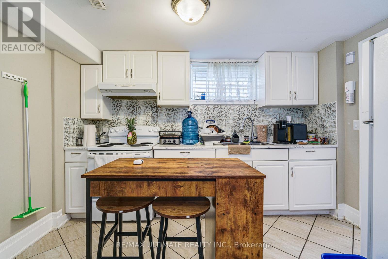 2 GEORGE ANDERSON COURT - 31
