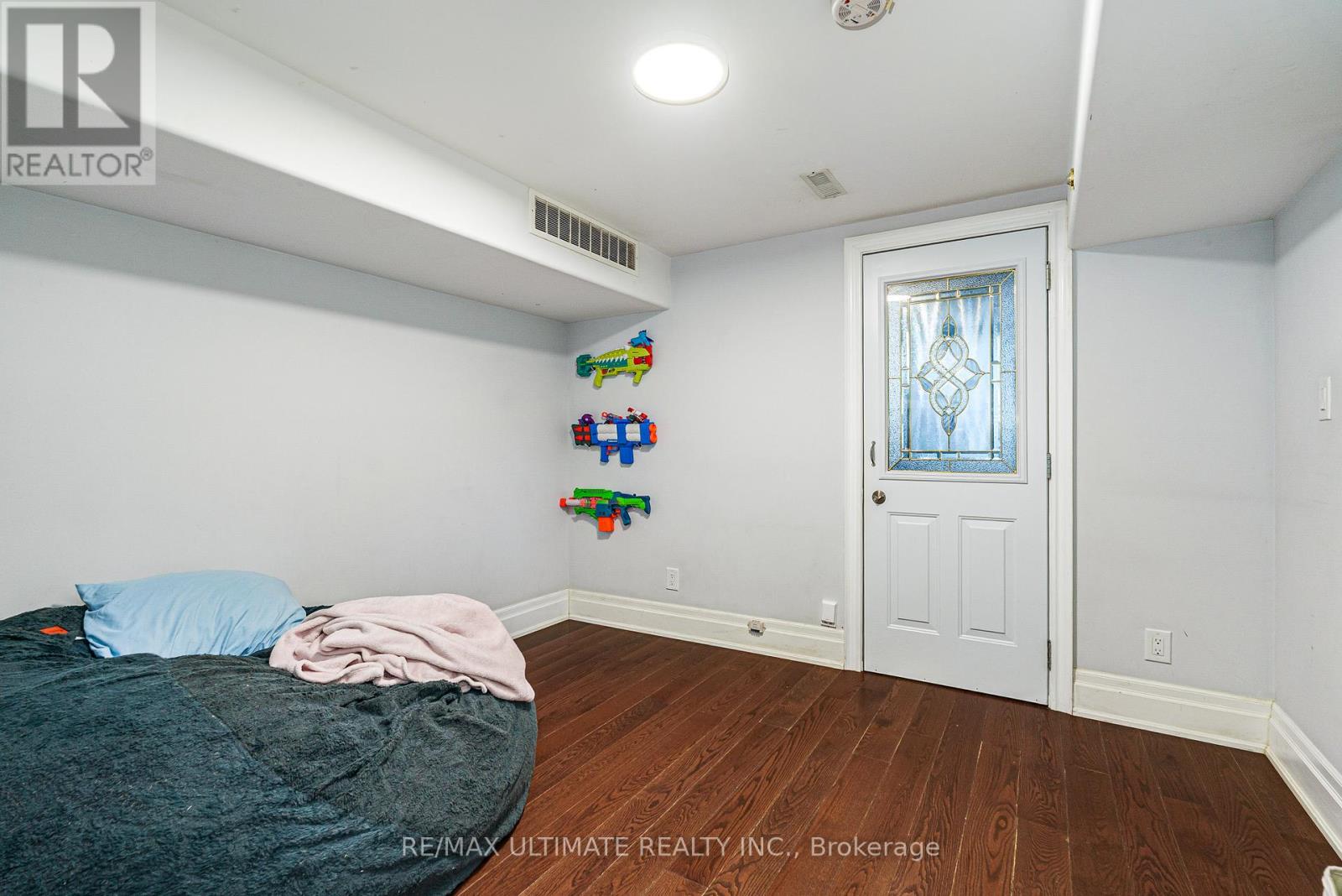 2 GEORGE ANDERSON COURT - 33