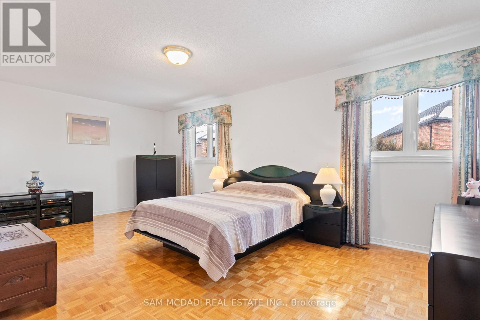 4461 GLADEBROOK CRESCENT - 17