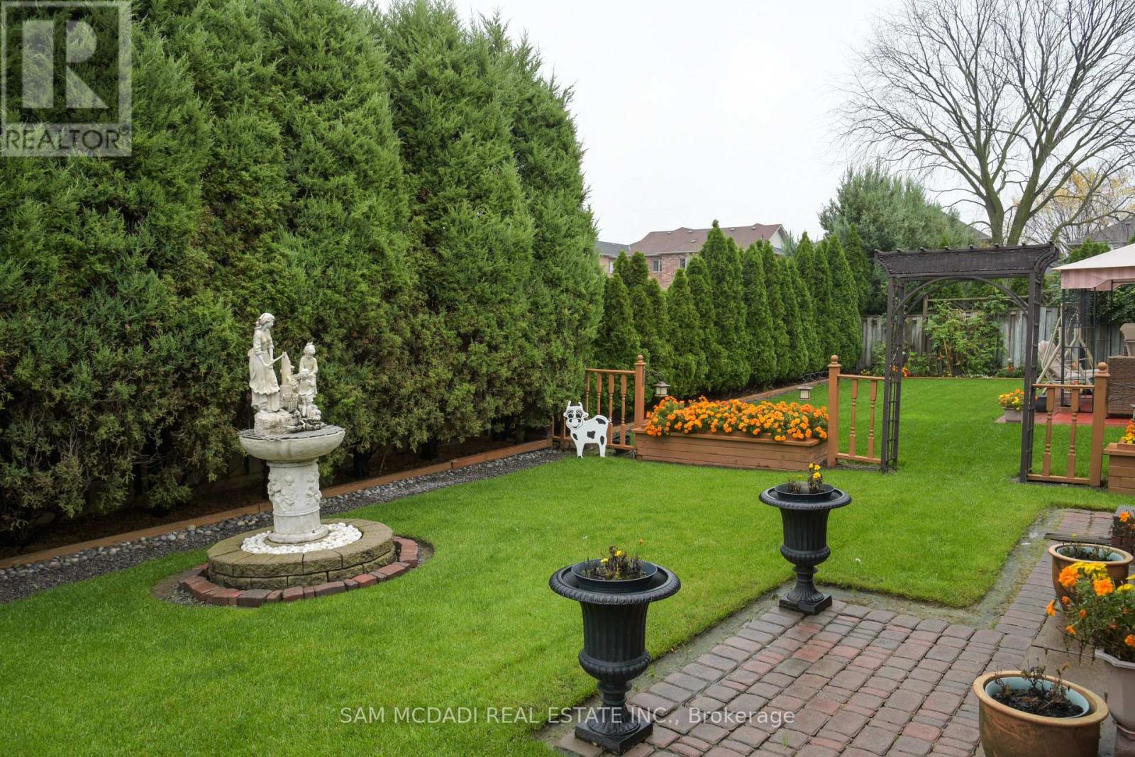 4461 GLADEBROOK CRESCENT - 39