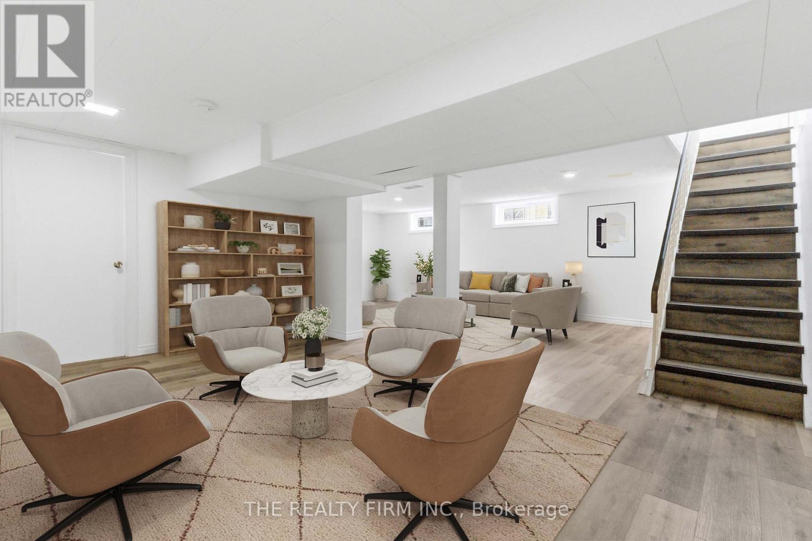 12 CURTIS AVENUE - 32