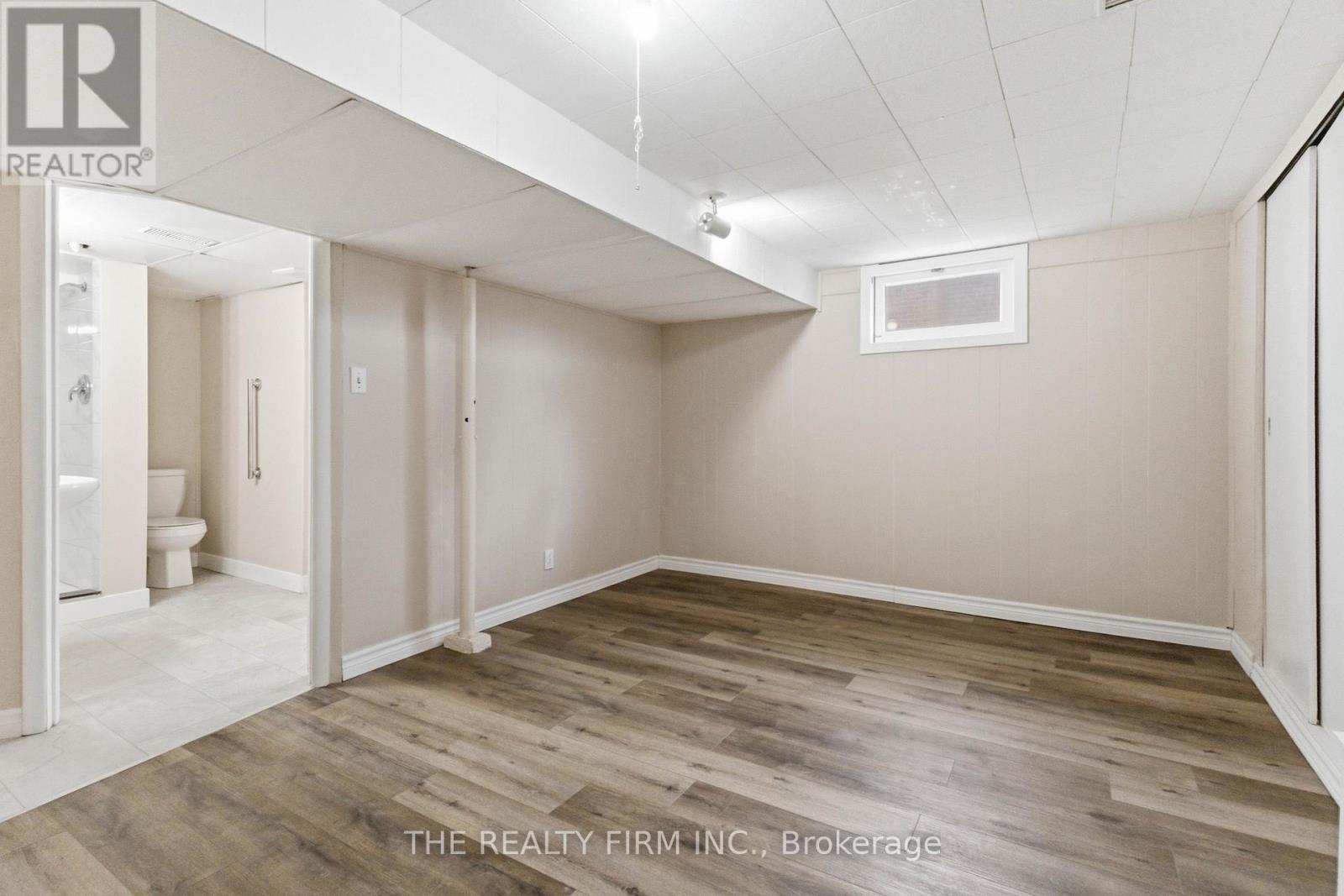 12 CURTIS AVENUE - 38