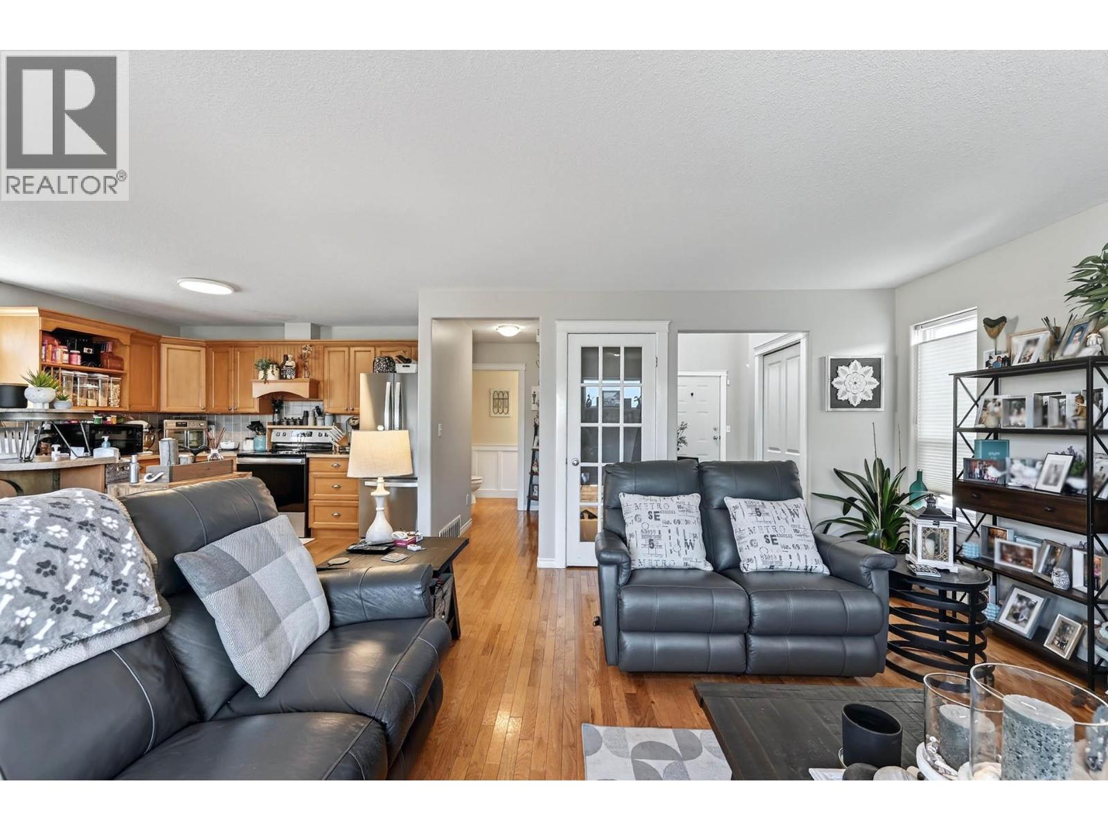 1996 Raven Crescent - 3
