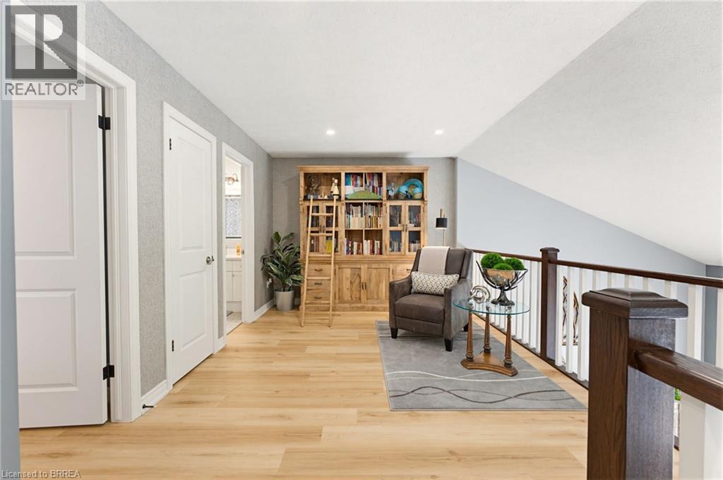 #9 68 FAIRVIEW Drive - 26