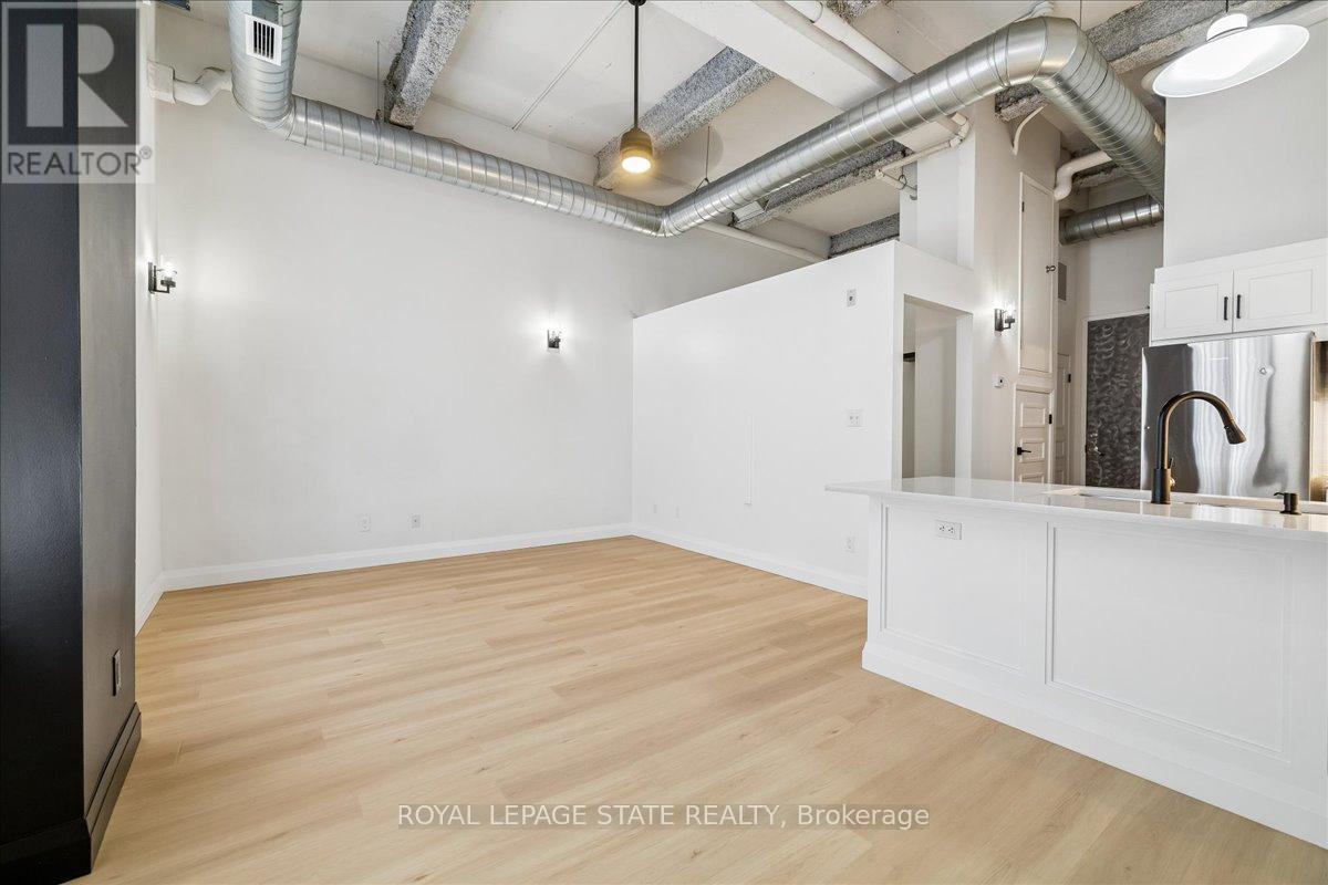 #105 11 REBECCA STREET - 15