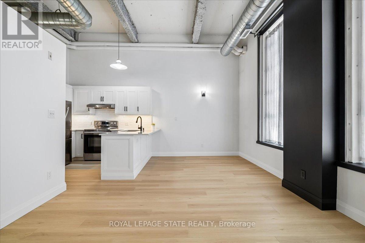 #105 11 REBECCA STREET - 19
