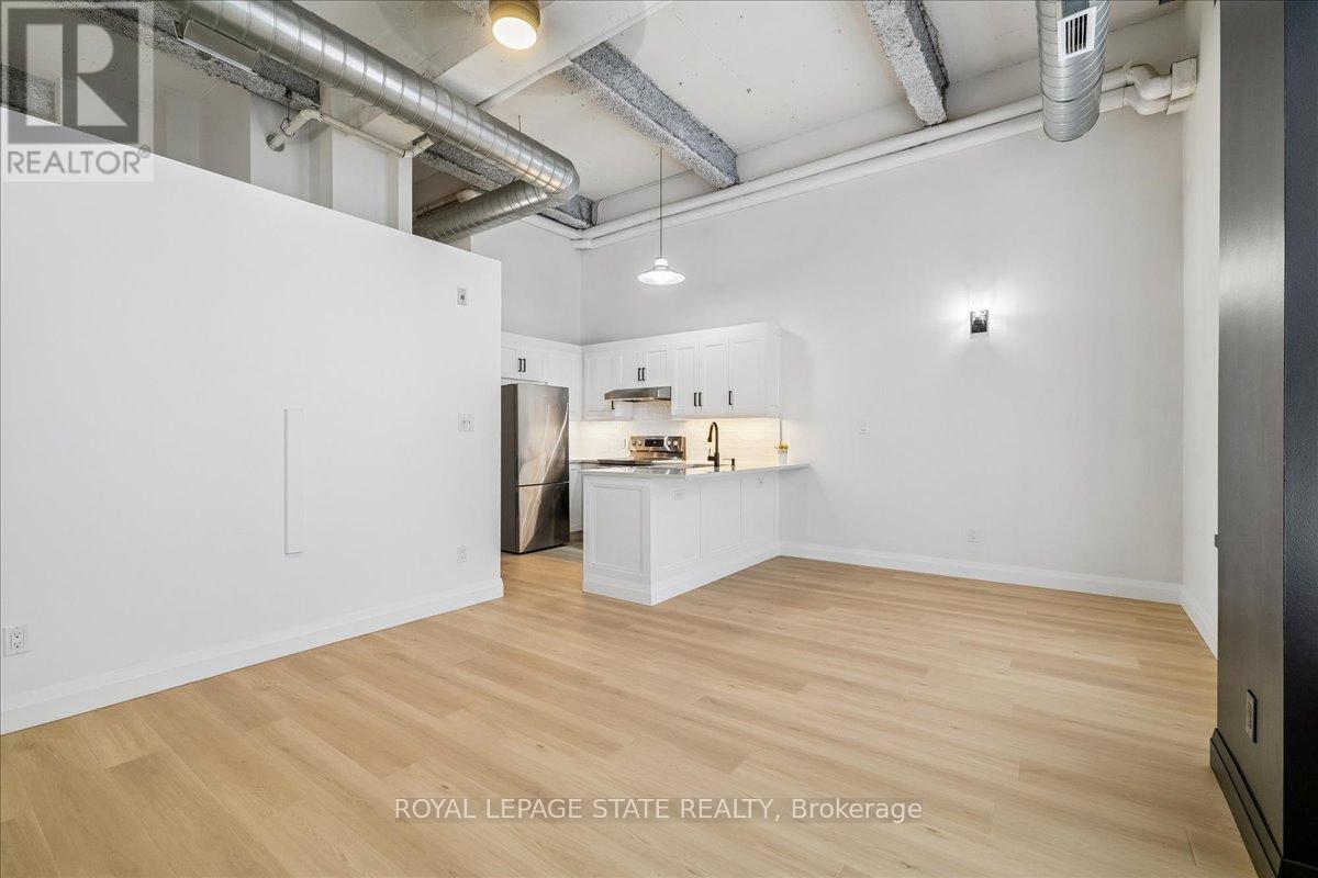 #105 11 REBECCA STREET - 20