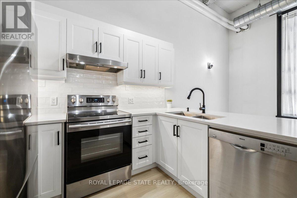 #105 11 REBECCA STREET - 25