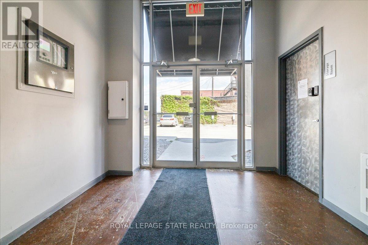 #105 11 REBECCA STREET - 6
