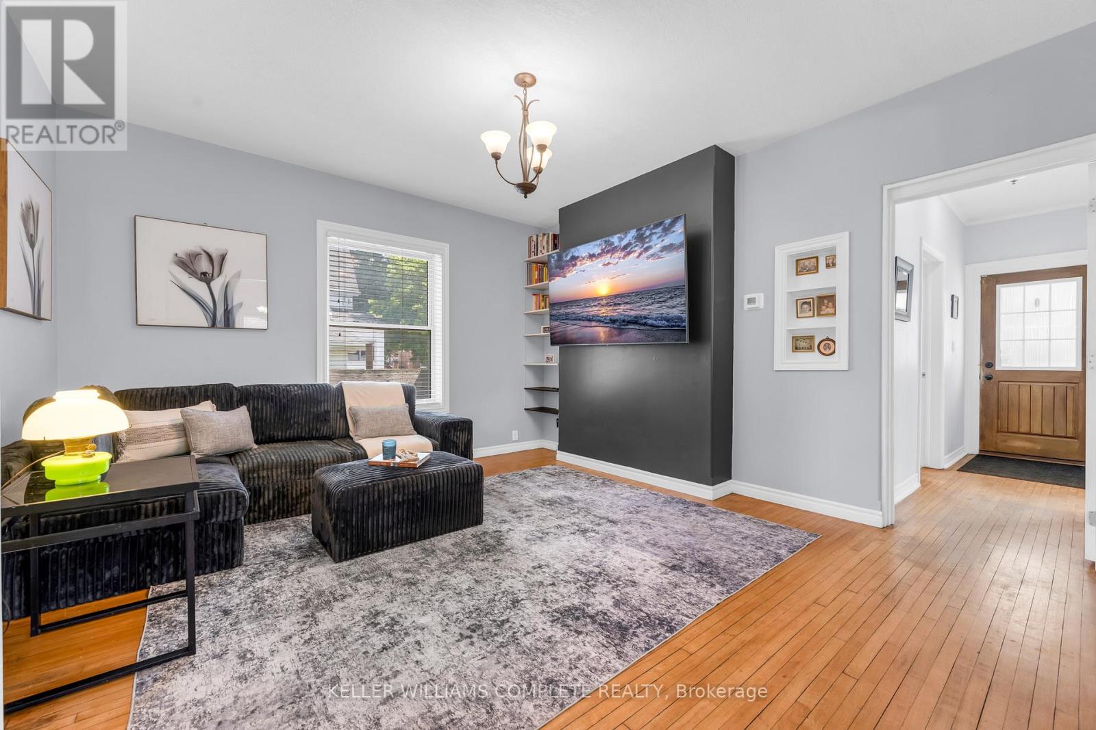 110 OAK STREET - 10
