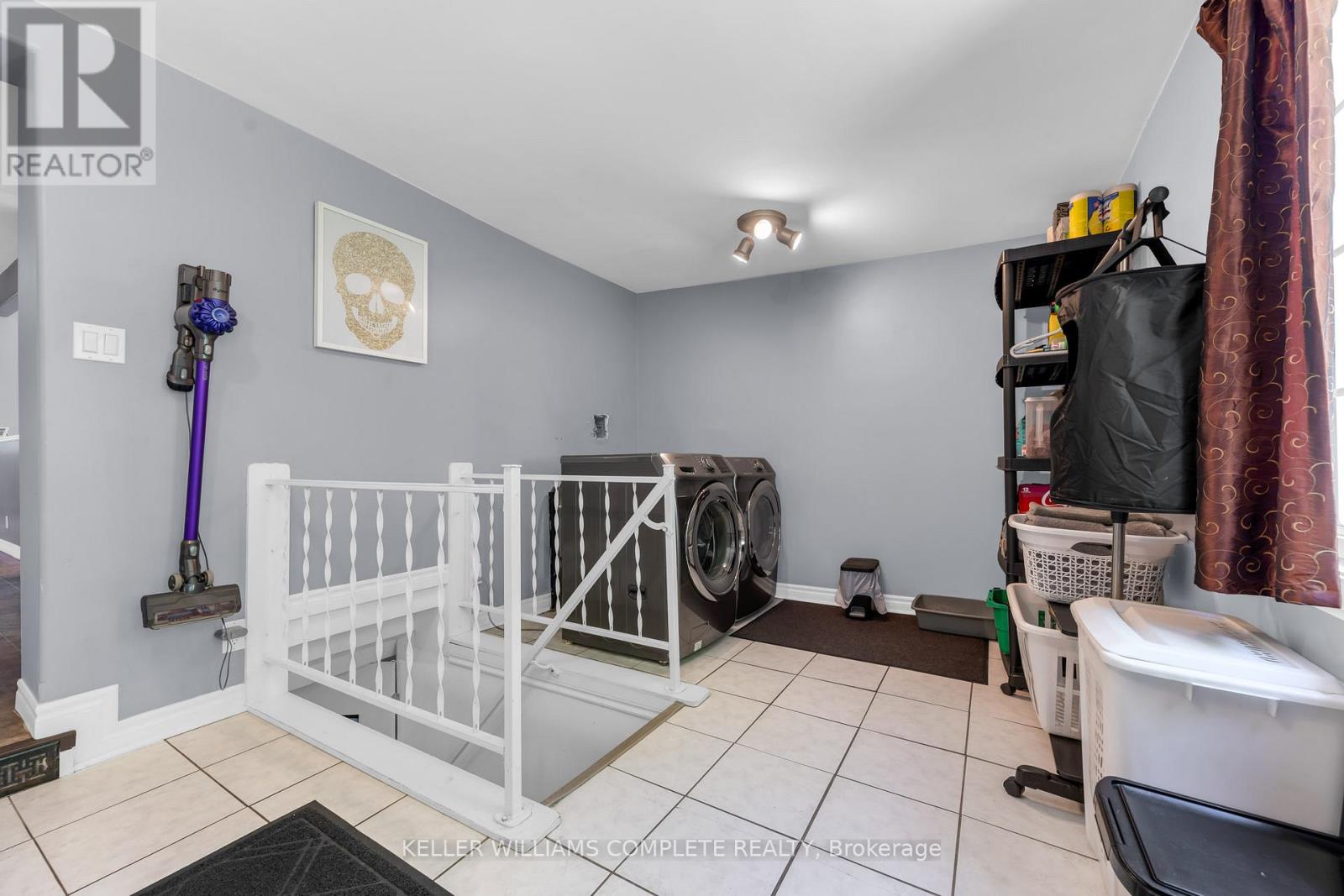 110 OAK STREET - 20