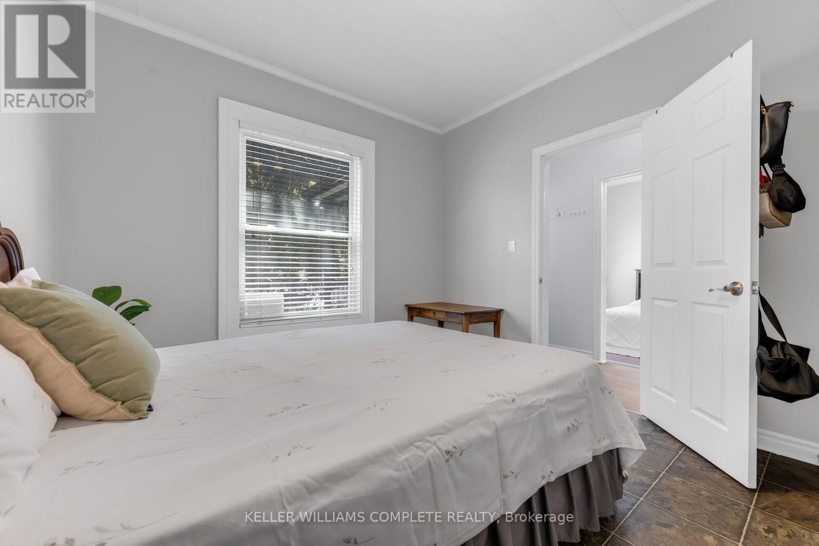 110 OAK STREET - 7